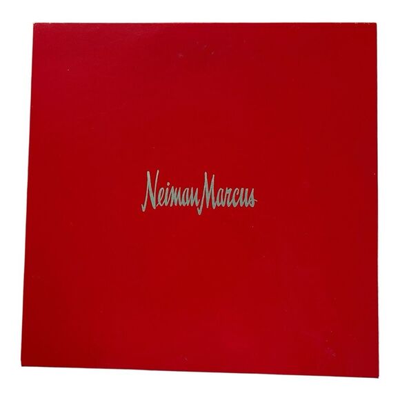 Neiman Marcus Rare 2017 Collectable Glass Christmas Platter Red New - Picture 2 of 4
